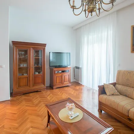 Holiday home Jelena